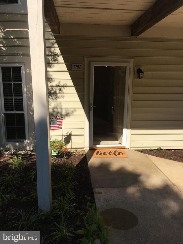 Foto principal - 7752 Willow Point Dr