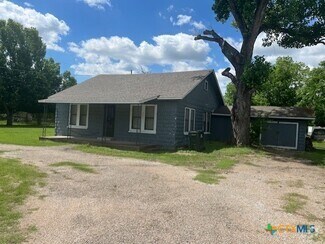 Building Photo - 303 San Marcos Hwy