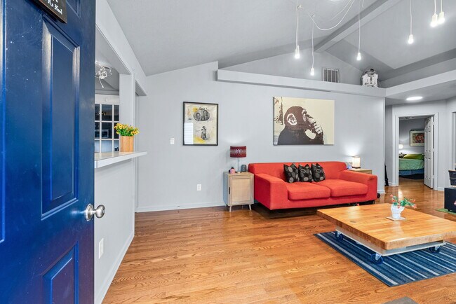 Foto del edificio - 302 Northwind Dr