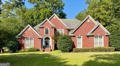 Building Photo - 31 Nicklaus Dr NW