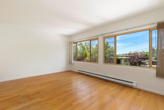 Interior Photo - Century Terrace