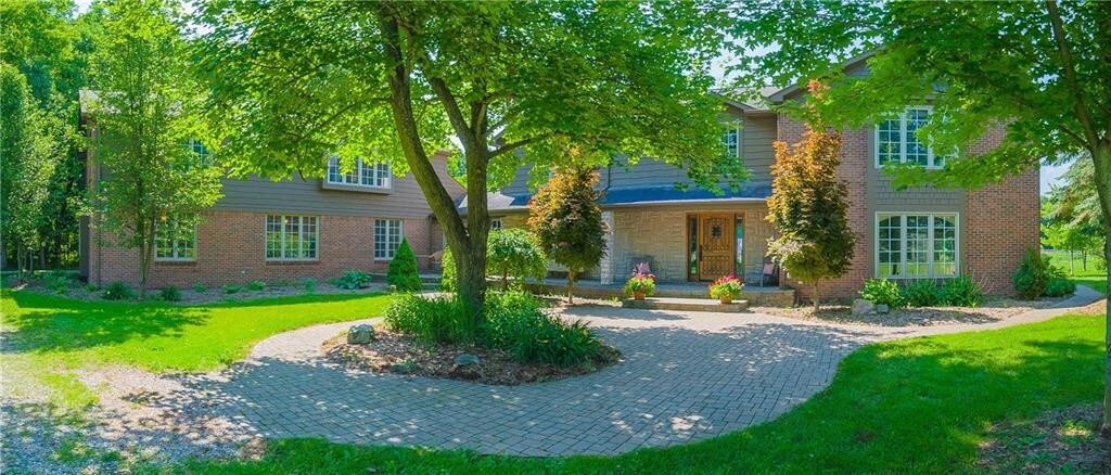 Foto principal - 1755 W Buell Rd