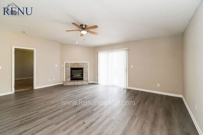 Holiday Special: 1/2 off your first month!... - 4