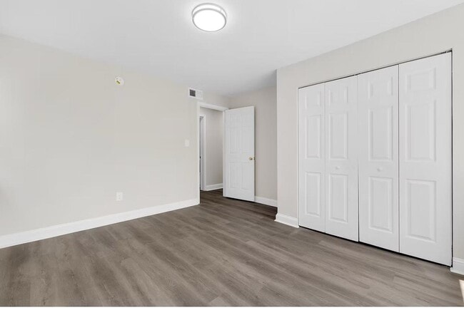 Foto del edificio - 47 Galveston Pl SW