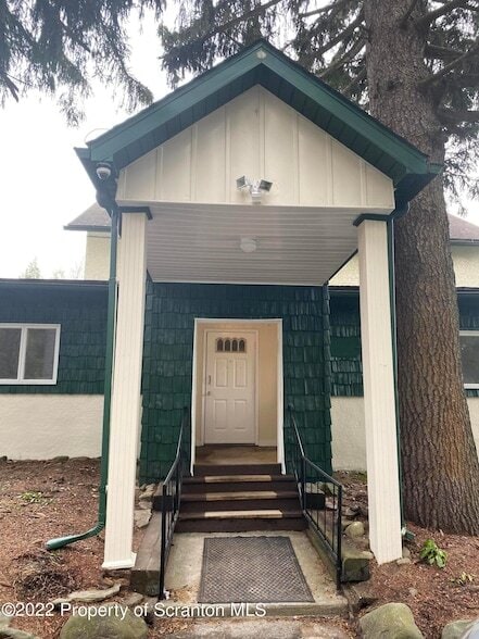 Building Photo - 35 Keystone Rd