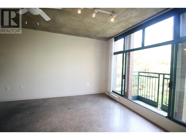 Building Photo - 22-222 E Cordova St