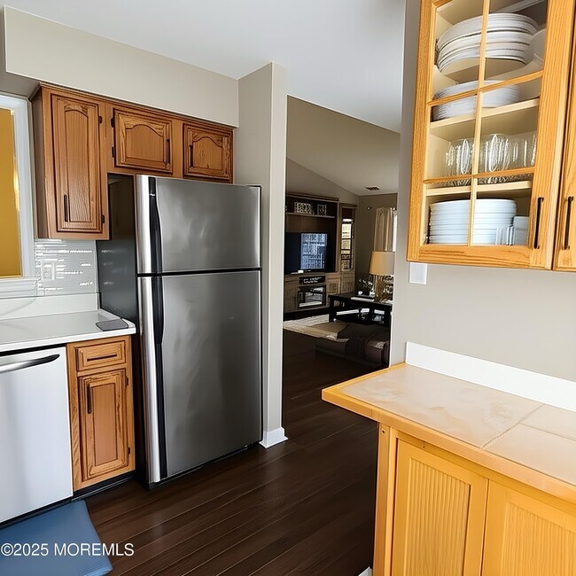 Building Photo - 312 Towne Dr
