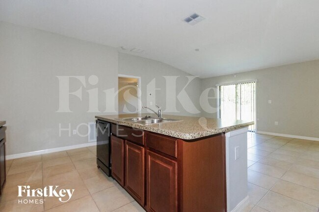 Foto del edificio - 9637 Sage Creek Dr