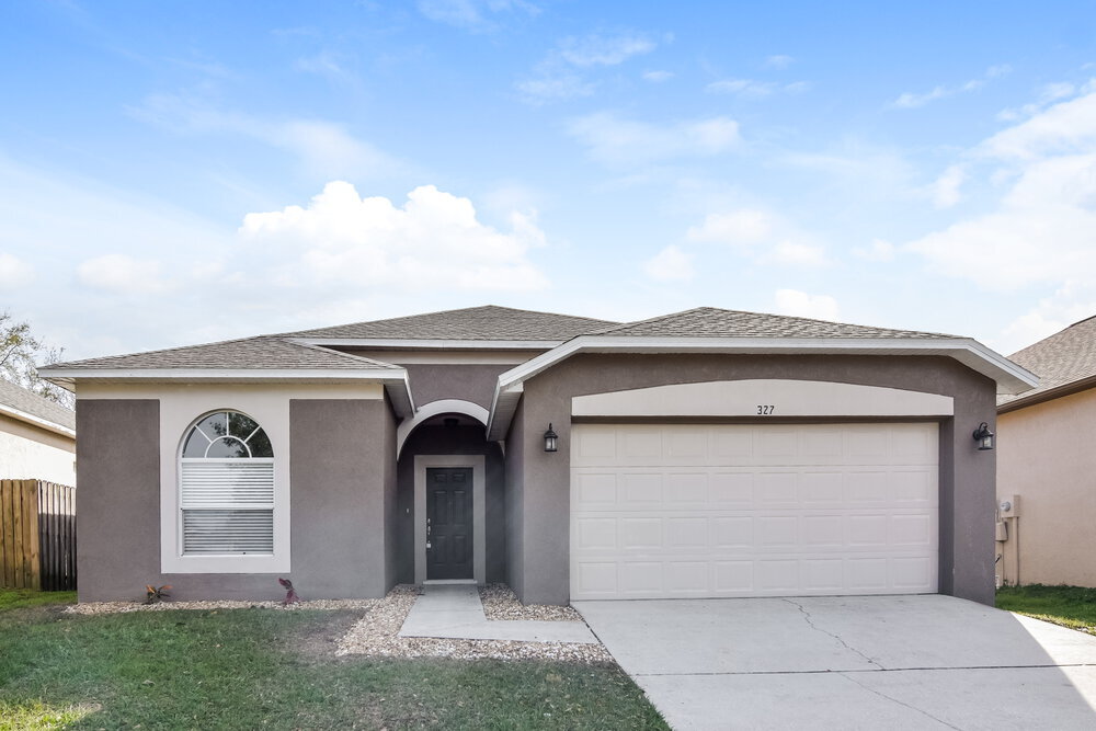 Primary Photo - 327 Sand Ridge Dr