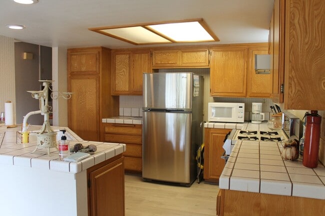 Building Photo - Downtown Cayucos Condo