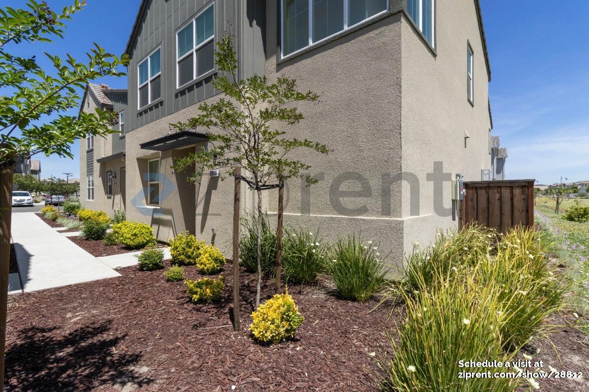 17583 Altair Wy, Lathrop, CA 95330 Townhome Rentals in Lathrop CA