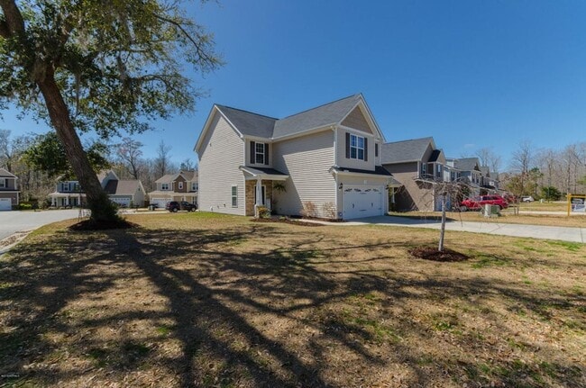 Building Photo - 219 Peggy's Trce