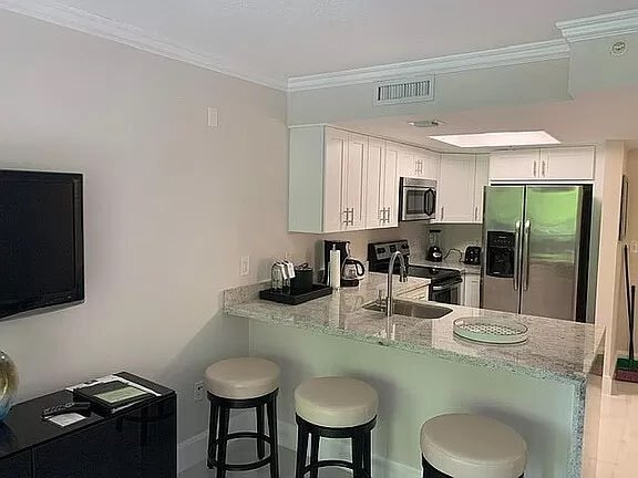 Primary Photo - 2951 S Bayshore Dr