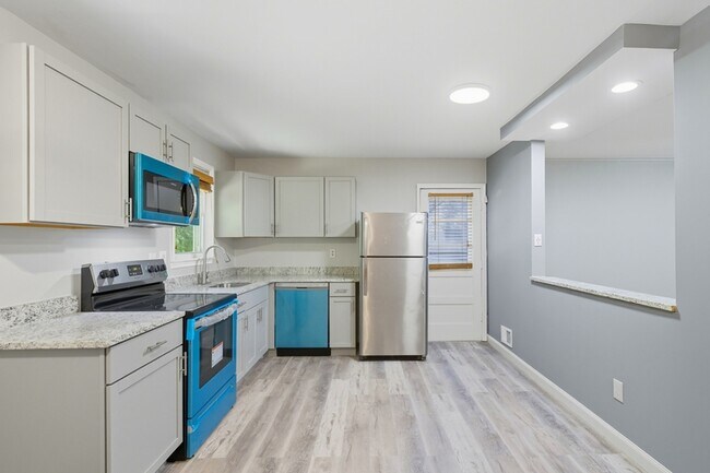 Building Photo - 7910 Beechnut Rd