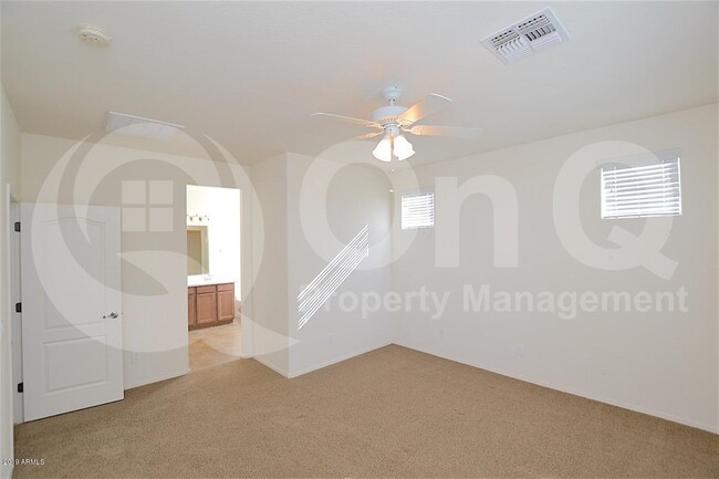 Building Photo - 4028 E Tulsa St