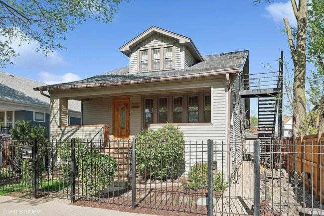 Foto del edificio - 2443 N Oak Park Ave