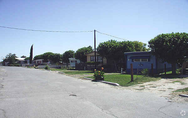 Building Photo - Mulberry Mobile Home Park