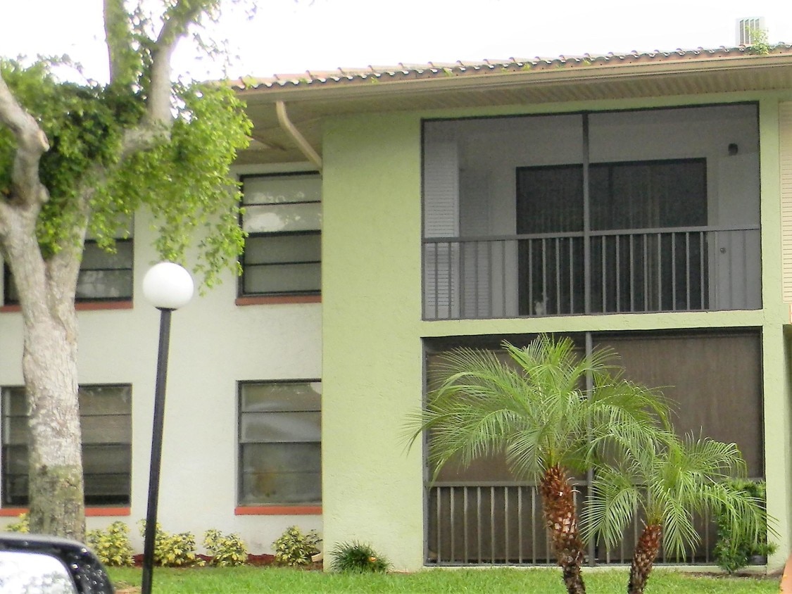 9960 Pineapple Tree Drive 209 - 9960  Pineapple Tree Drive 209