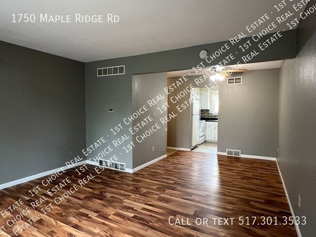 Photo - 1750 Maple Ridge Rd House