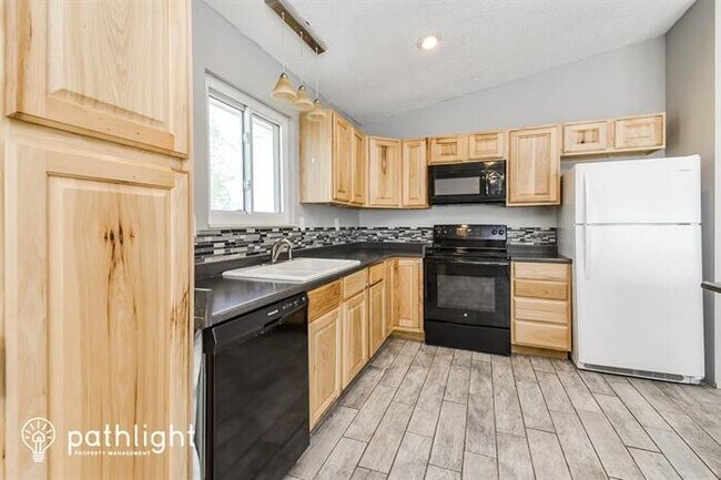 Building Photo - 4946 Durasno Terrace, Colorado Springs, CO...