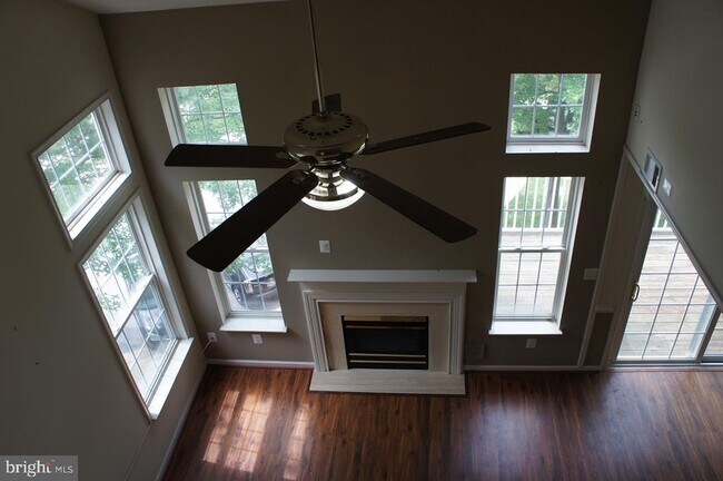 Building Photo - 12933 Bridger Dr