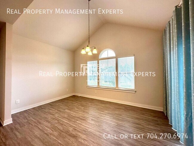 Foto del edificio - 12632 ES Draper Dr