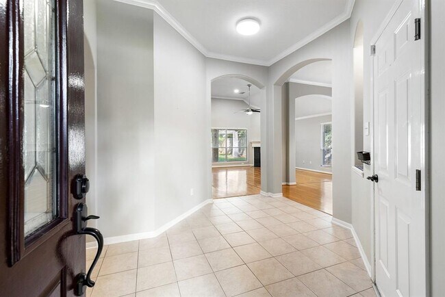 Building Photo - 38 Belcarra Pl