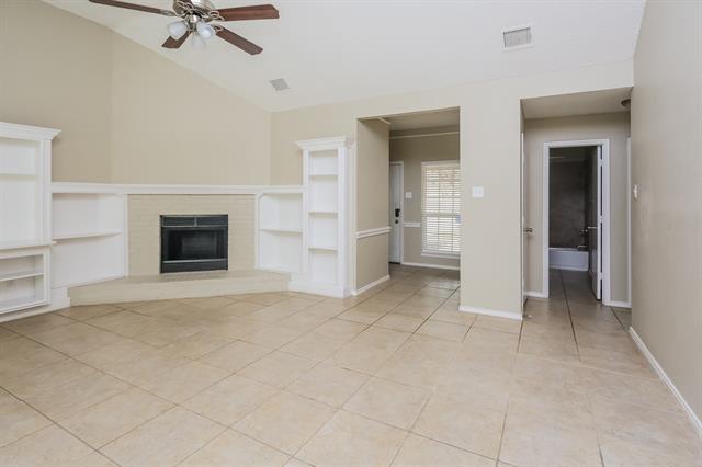 Foto del edificio - 835 Collins Blvd