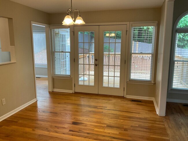 Foto del edificio - 4814 Rapids Cir NW