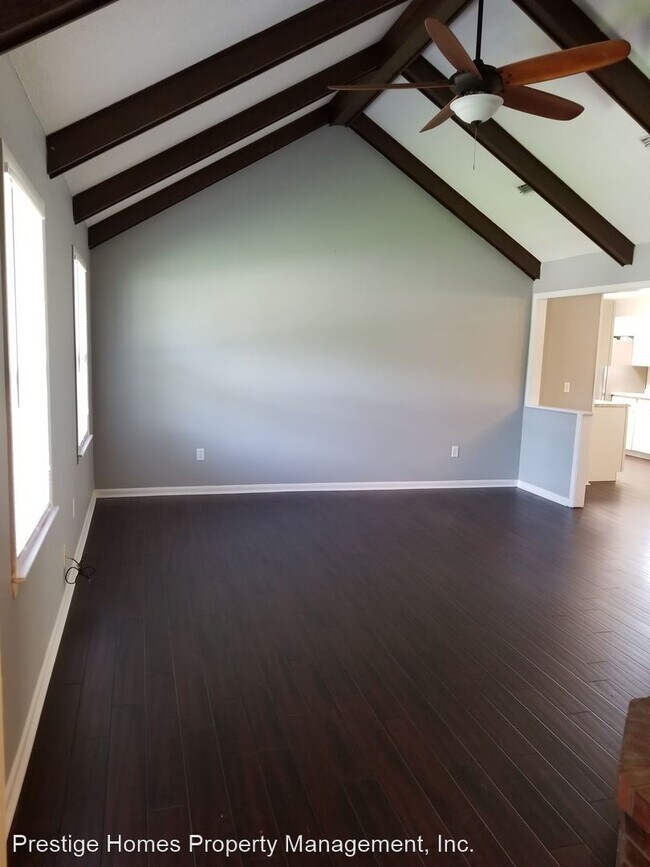 Building Photo - 3 br, 2 bath House - 202 Heritage Blvd