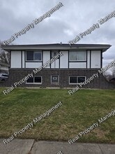 Building Photo - 2910 101st Pl