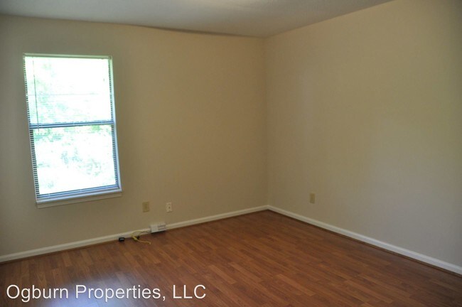 Building Photo - 1407 SENECA St