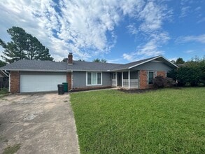 Building Photo - 2914 W Richwood Cir