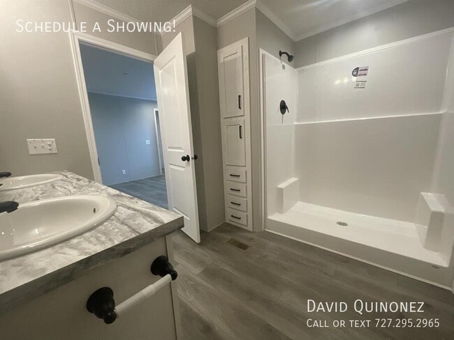 Building Photo - 701 Mill St