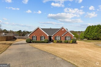 Building Photo - 2615 Snowcrest Pl