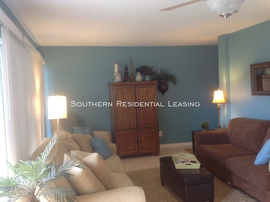 Primary Photo - 4000 Gulf Terrace Dr