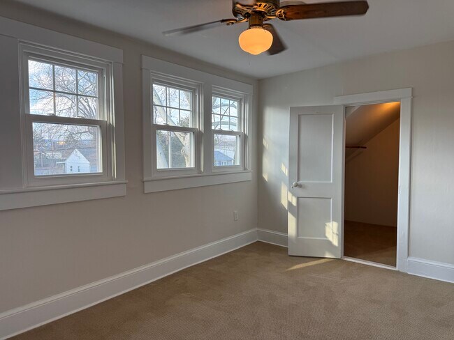 Dormitorio 3 (segunda planta) - 504 Lee Pl