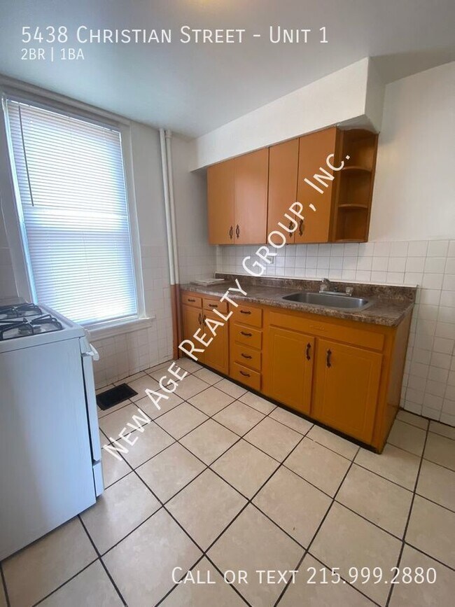 Building Photo - Nice 2 bedroom apartment at 5438 Christian...
