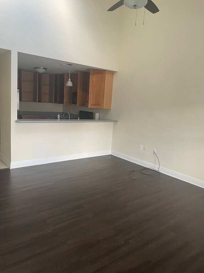 Foto del edificio - 3/3 town home only 1450$!