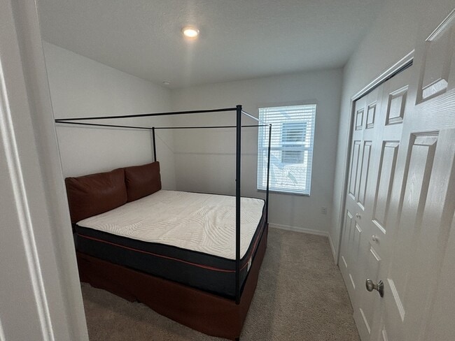 Building Photo - 16842 Fiesta Dr