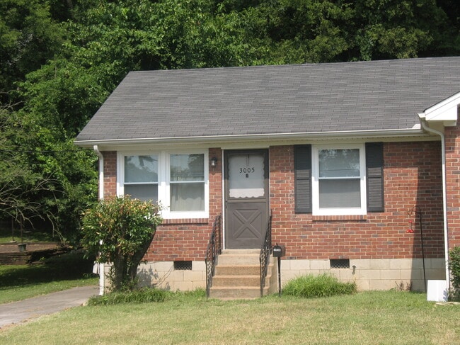 Building Photo - 3005 Oakland Ave