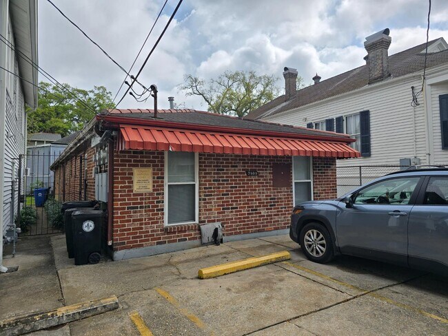 Foto del edificio - 7809 Maple St
