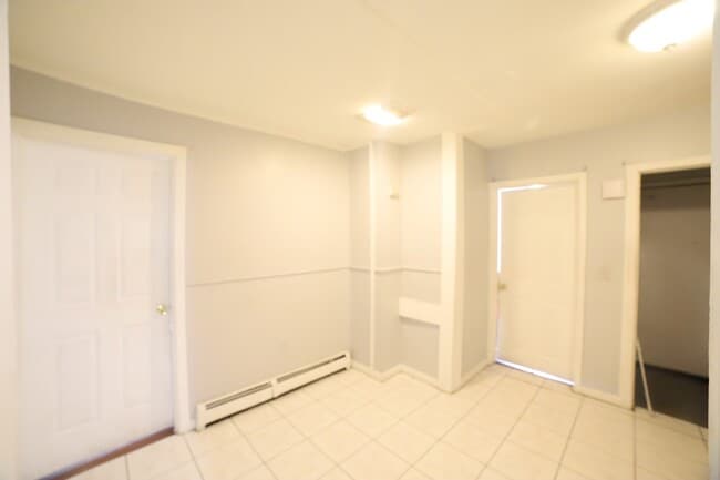 Building Photo - 149 Camden St