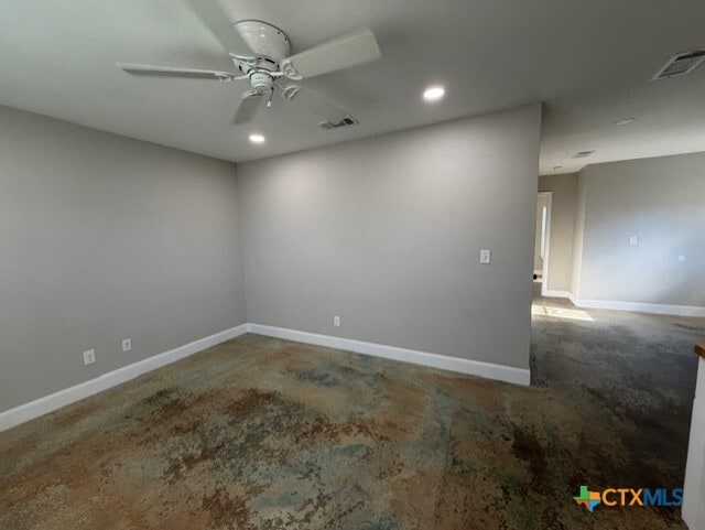 Building Photo - 502 Willow Ave