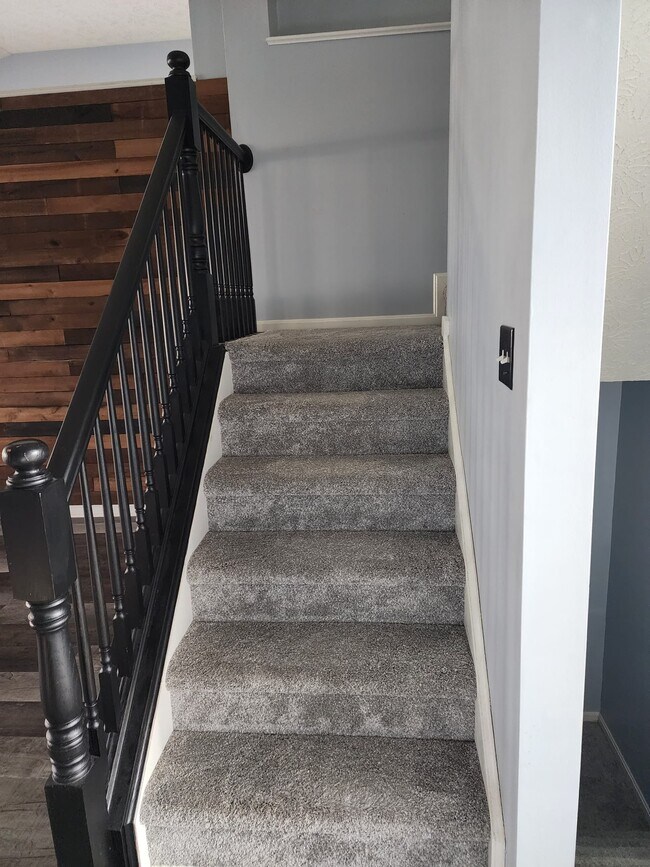 Foto del edificio - 5514 Hideaway Dr