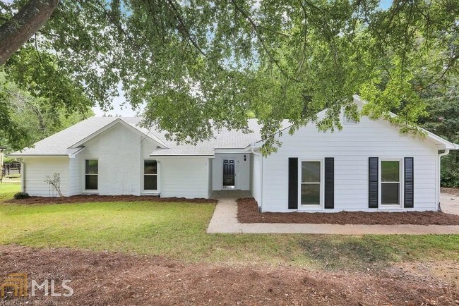 Building Photo - 3120 Maple Ln