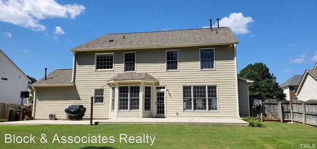 Building Photo - 4 br, 3.5 bath House - 200 Shillings Chase...