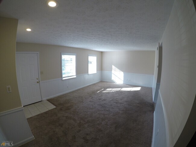 Building Photo - 423 Northdale Ct