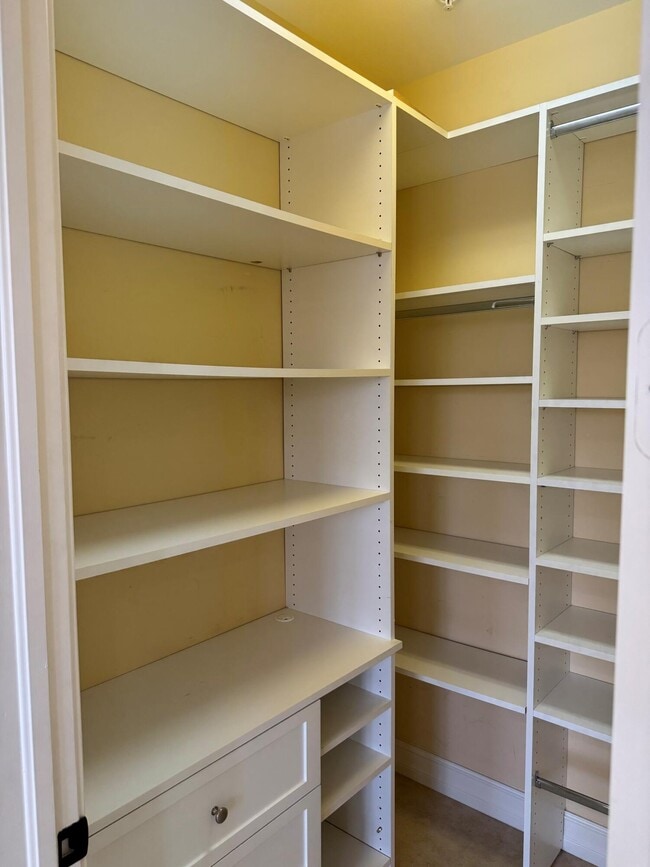 Foto del edificio - 304 W Mallory Cir