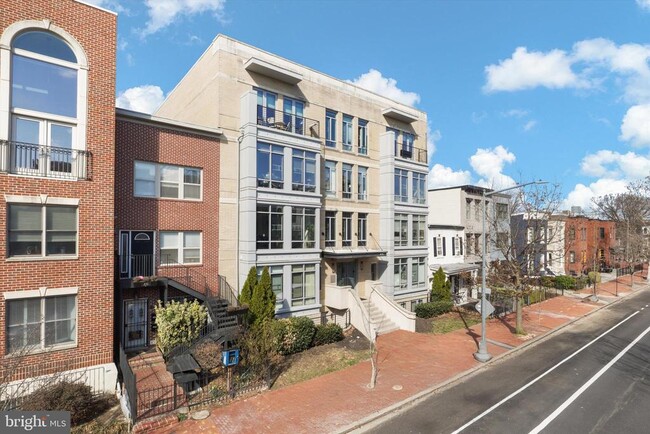 Building Photo - 435 R St NW